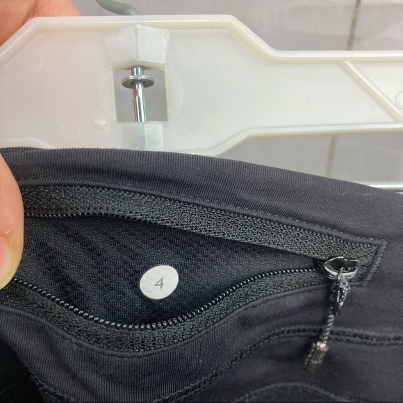 Lululemon black cropped leggings - Picture 6 of 6